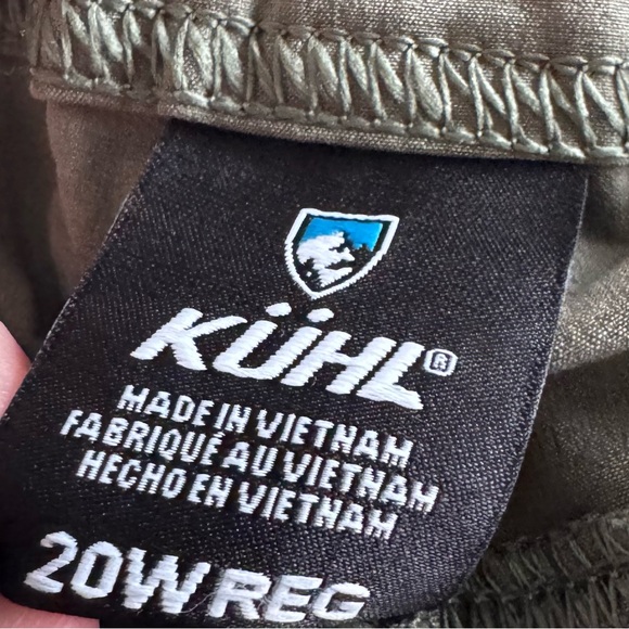Kuhl Olive Cargo Hiking Pants With Roll Up Hem - Picture 9 of 13